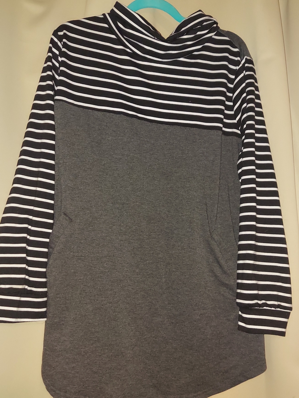 Striped Top in Black & Gray